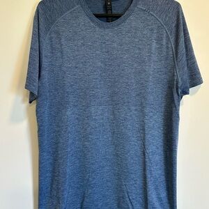 Lululemon Athletica Metal Vent Blue Short Sleeve Tee